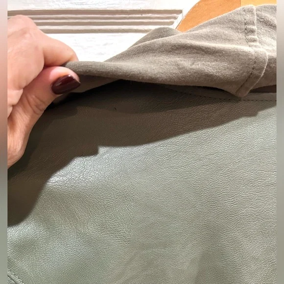 BlankNYC Olive Green Vegan Leather Moto Jacket Size S - Picture 13 of 13